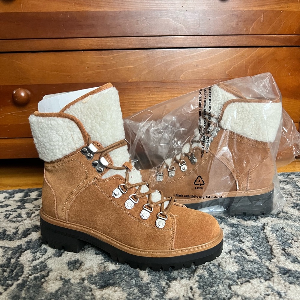 Marc Fisher Women’s ankle boots size 6.5